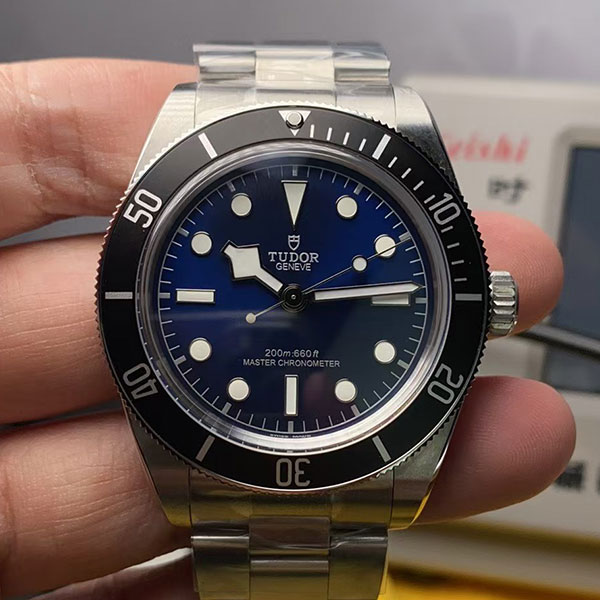 【ZF工場 人気が追い抜く】チューダーコピー  M7943A1A0NU-0001  ブラックベイ 68